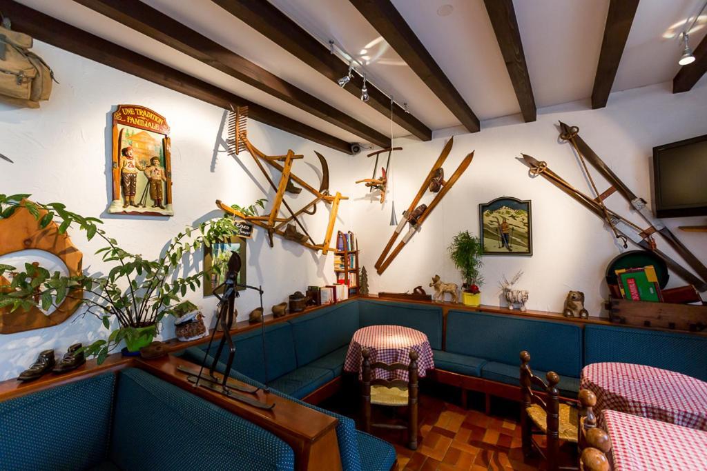 Hotel Des Alpes Brides-les-Bains Bagian luar foto