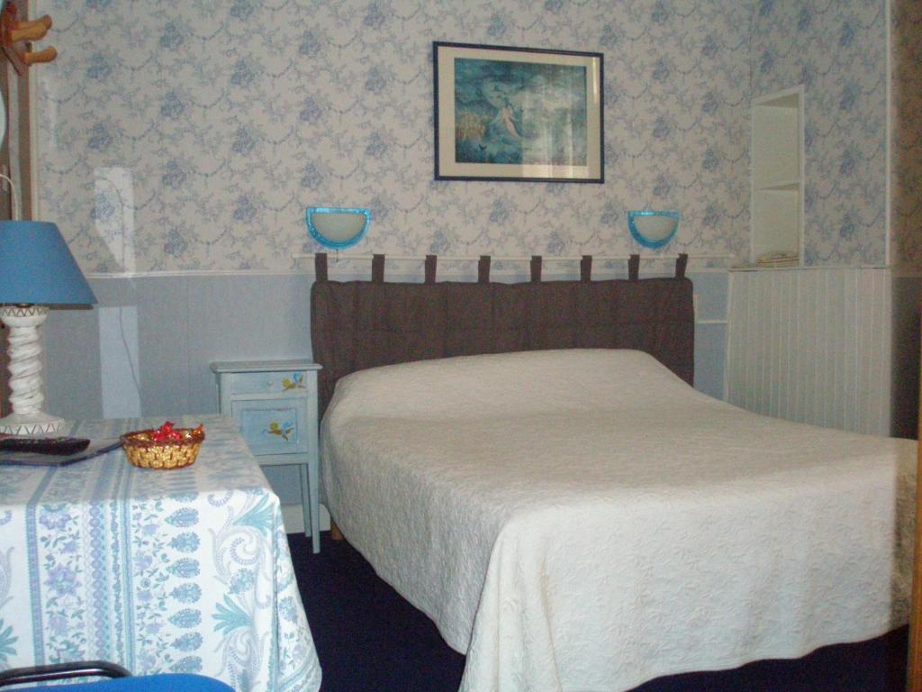 Hotel Des Alpes Brides-les-Bains Ruang foto