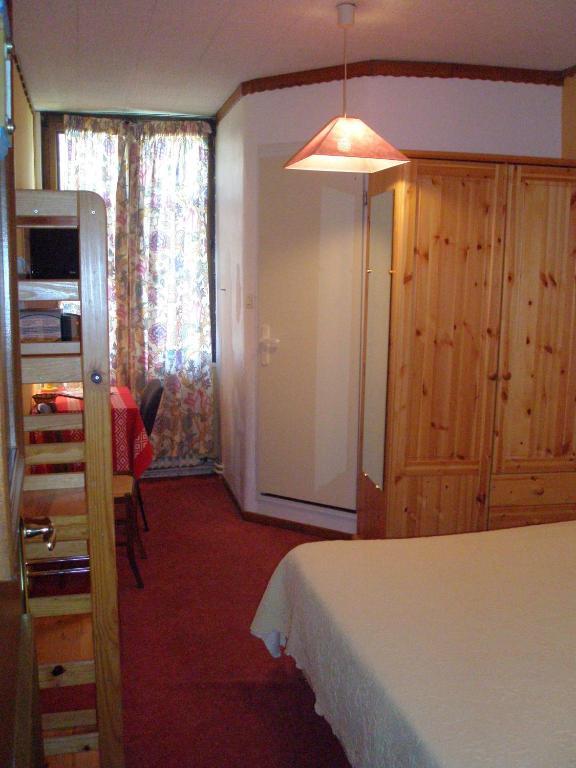 Hotel Des Alpes Brides-les-Bains Ruang foto