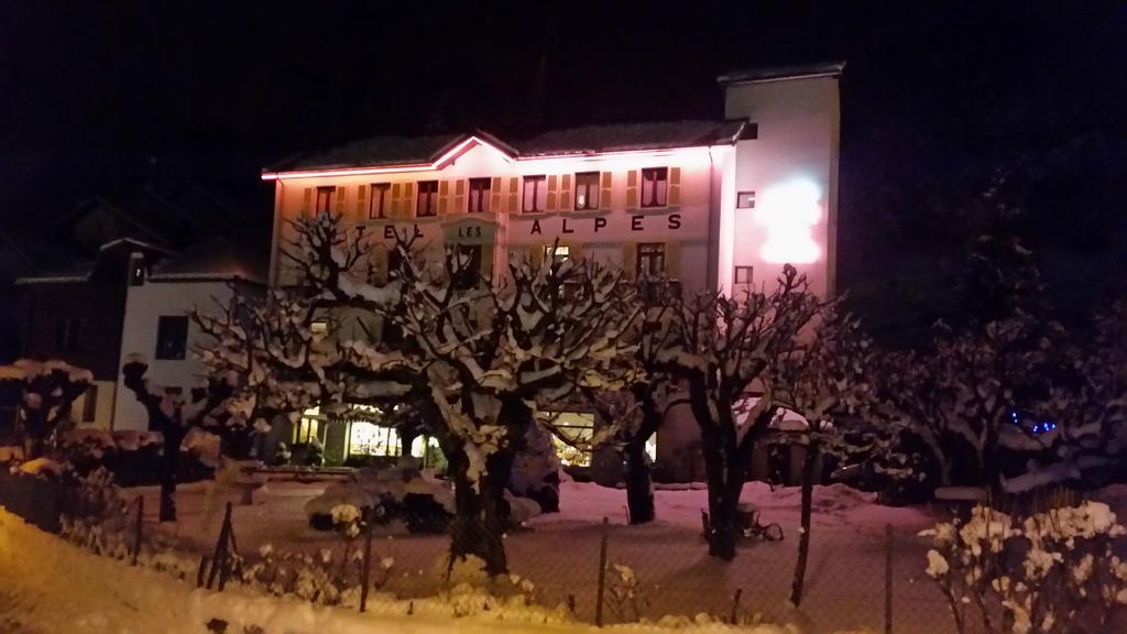 Hotel Des Alpes Brides-les-Bains Bagian luar foto