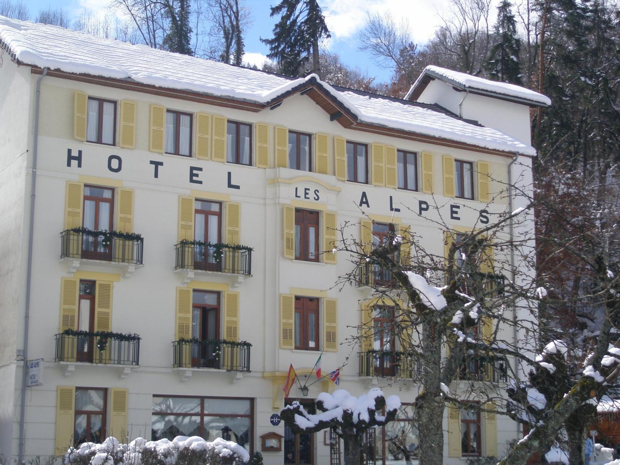 Hotel Des Alpes Brides-les-Bains Bagian luar foto