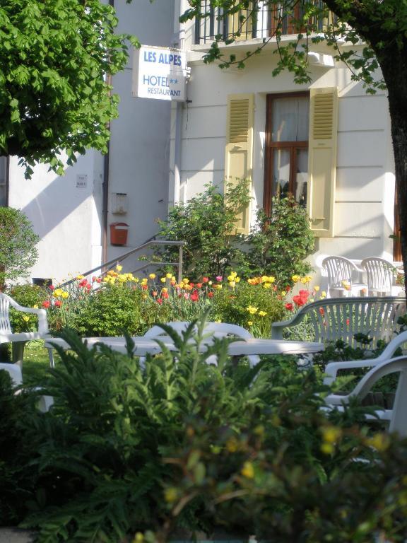 Hotel Des Alpes Brides-les-Bains Bagian luar foto
