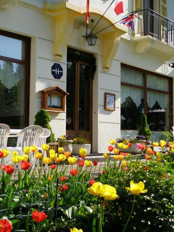Hotel Des Alpes Brides-les-Bains Bagian luar foto